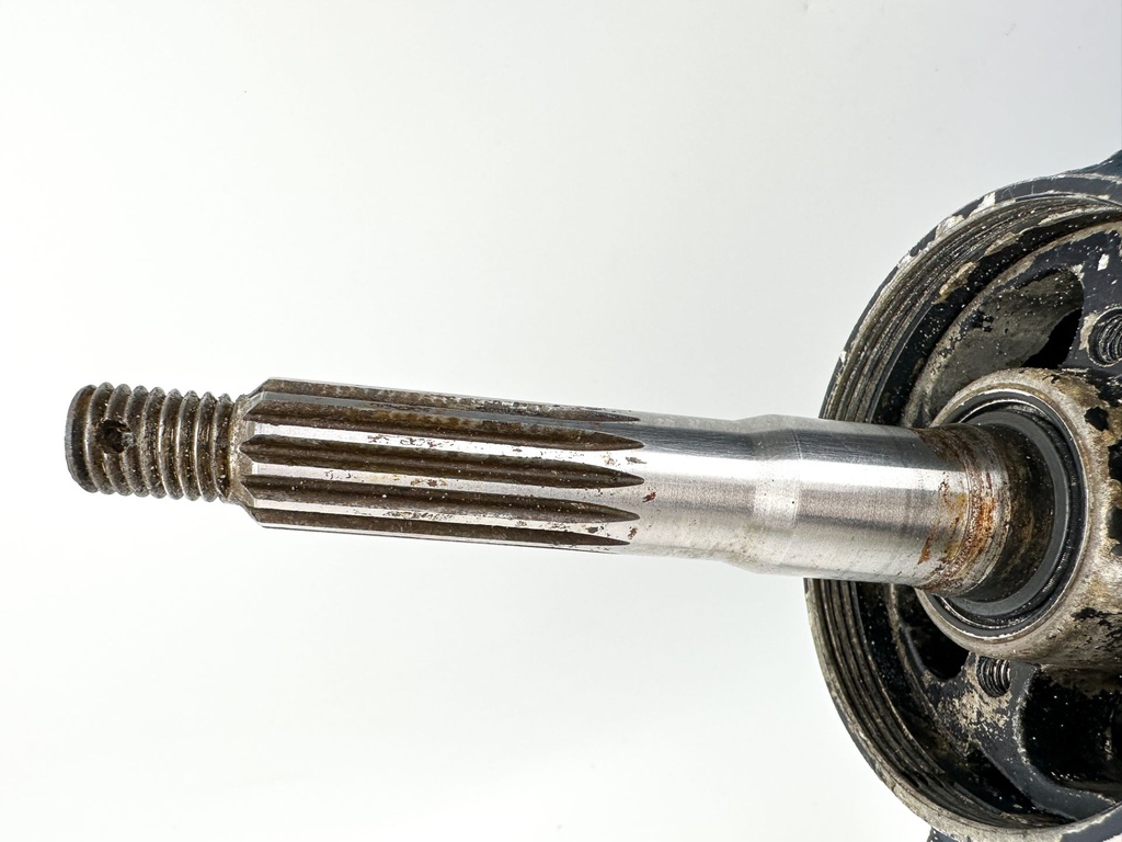 92 - 1998 Johnson Evinrude 85 88 90 100 112 115 HP V4 20" Lower Unit Gear Case