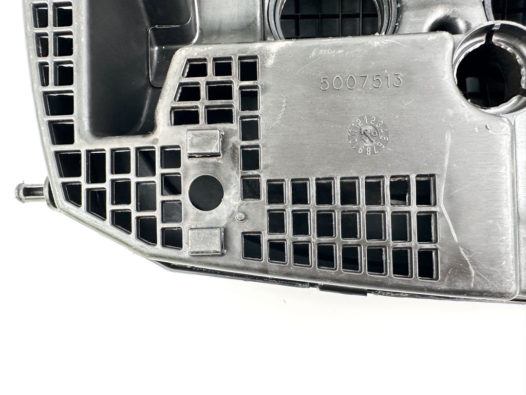 2017 Evinrude 200HP 2 Stroke Etec Outboard Intake Air Silencer Assembly 5007623 OEM