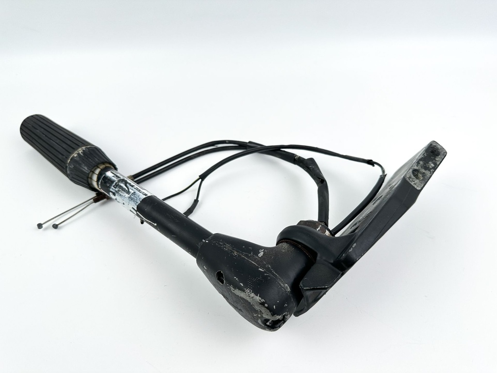 1986 Mercury 25 HP 2 Stroke Outboard Tiller Steering Handle 94185A3 OEM