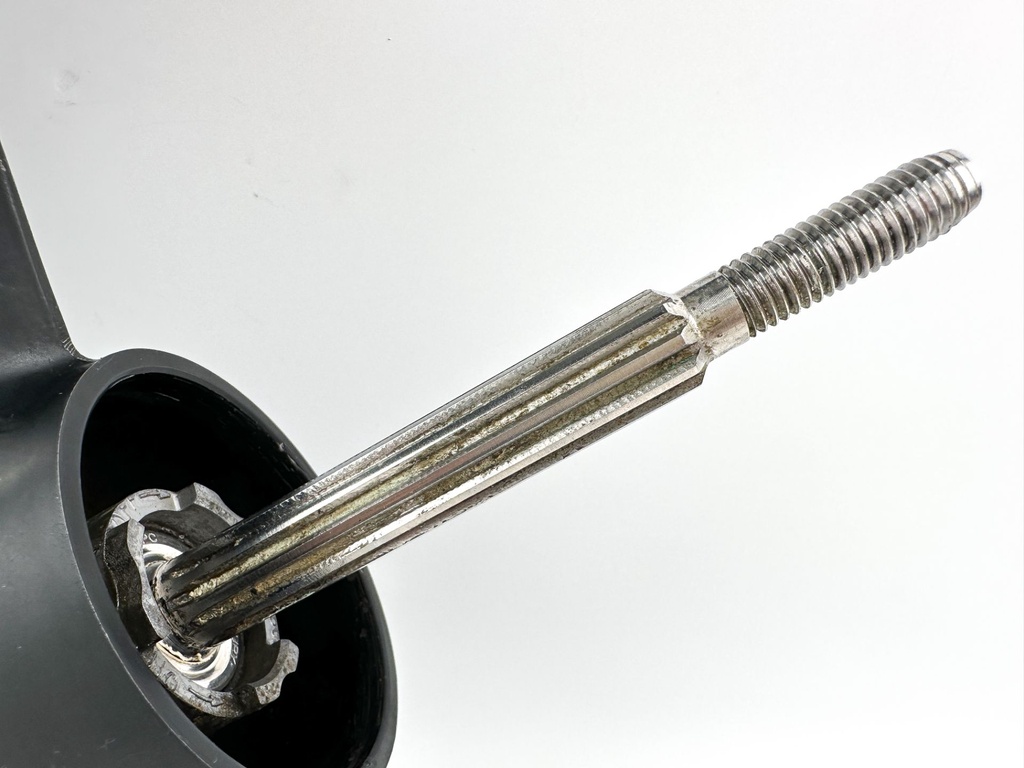 Mercury Mariner 20 25 HP 2 Stroke 20" Long Lower Unit Gear Case 8669T28