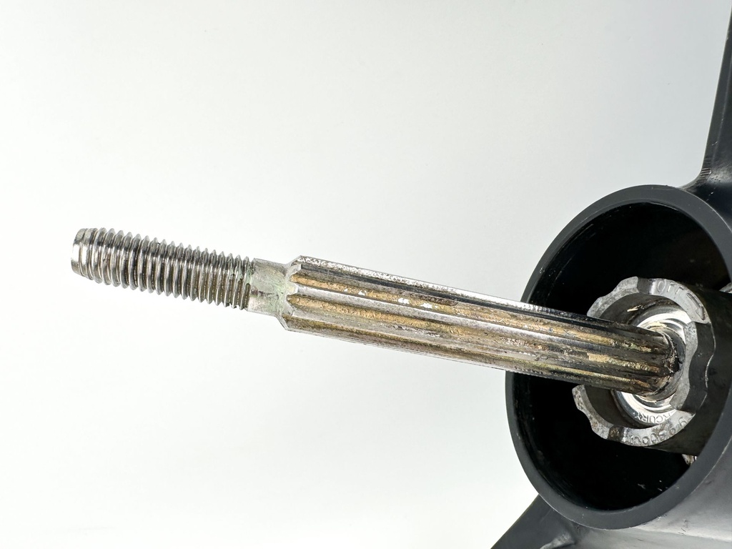 Mercury Mariner 20 25 HP 2 Stroke 20" Long Lower Unit Gear Case 8669T28