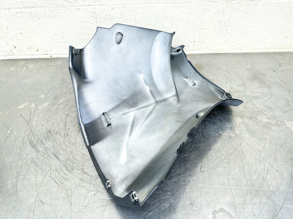 2016 Yamaha 250 HP 4 Stroke Outboard Lower Apron Cover Set 6CB-42771-01-8D OEM