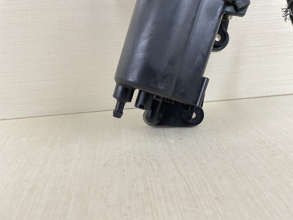 2016 Evinrude 25HP Etec 2 Stroke Outboard Fuel Vapor Separator Pump Assembly 5007896