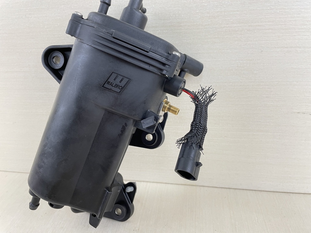 2016 Evinrude 25HP Etec 2 Stroke Outboard Fuel Vapor Separator Pump Assembly 5007896