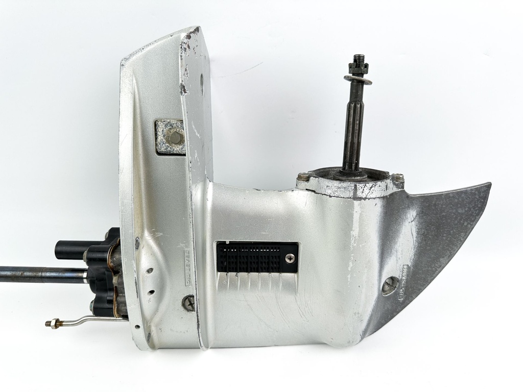 2003+ Honda 15 HP 4 Stroke Outboard Lower Unit Gear Case 41005-ZY1-615ZA OEM