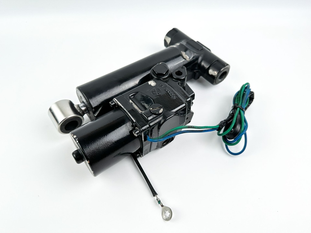 Evinrude Etec 70 90 115 130 HP Outboard Trim & Tilt Assembly 5005756 5008949