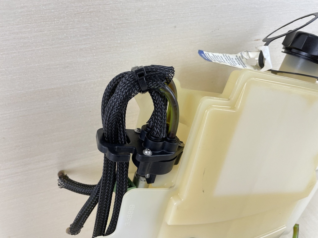 2016 Evinrude 25HP Etec 2 Stroke Outboard Oil Tank & Pump Assembly 5008994