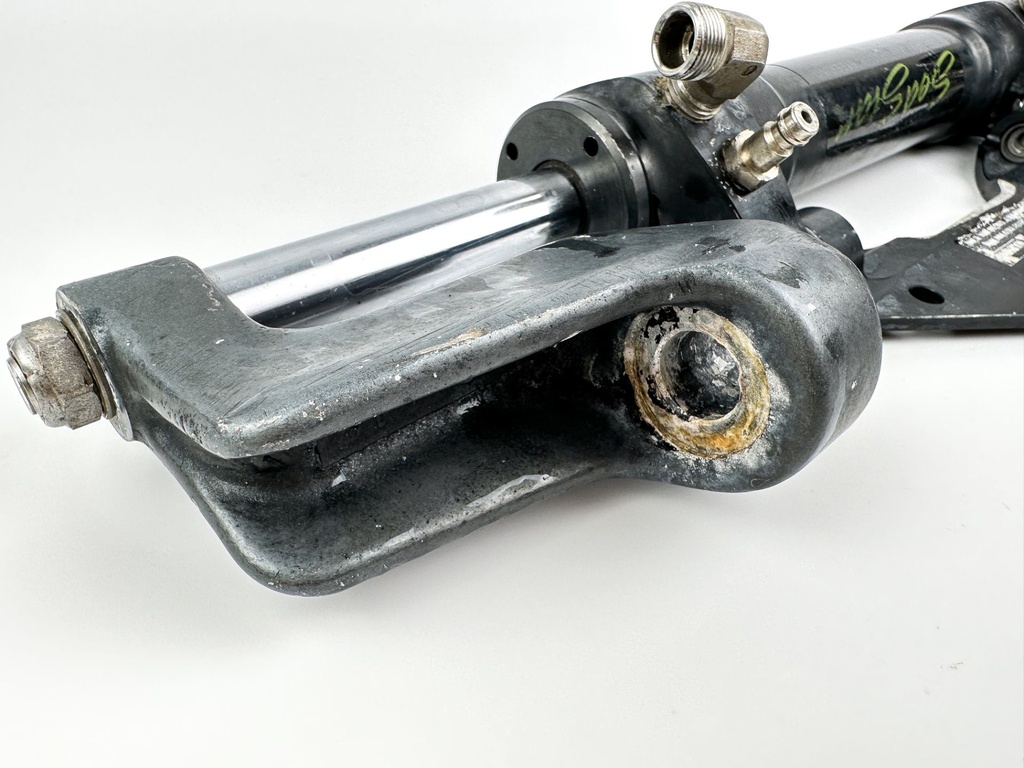 SeaStar Front Mount Outboard Hydraulic Steering Cylinder Assembly HC5358