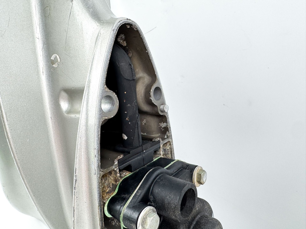 2001+ Honda 25 30 HP Outboard 20" Lower Unit Gear Case 41100-ZV7-729ZA