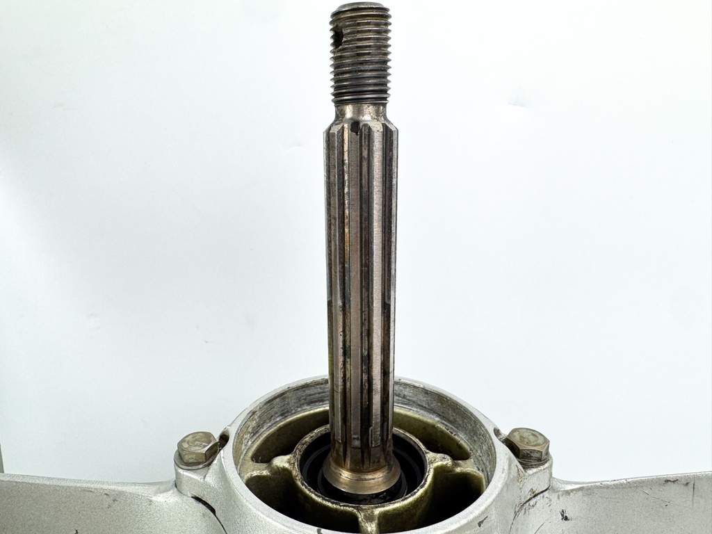 2001+ Honda 25 30 HP Outboard 20" Lower Unit Gear Case 41100-ZV7-729ZA