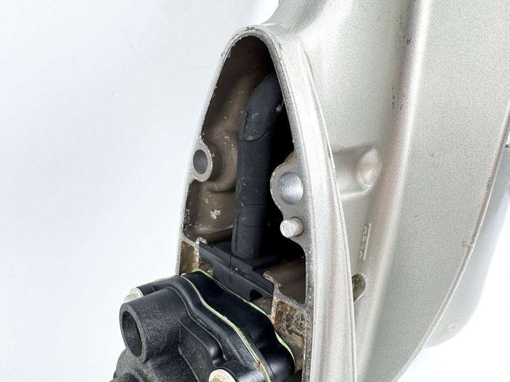 2001+ Honda 25 30 HP Outboard 20" Lower Unit Gear Case 41100-ZV7-729ZA