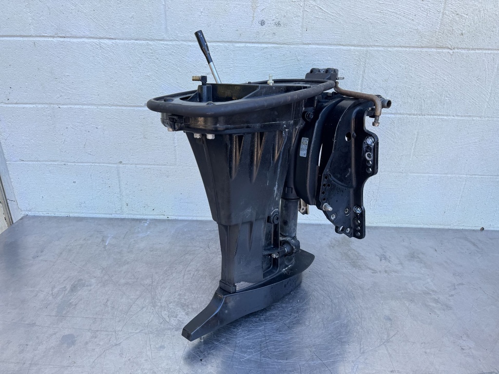 2007 Mercury 60 HP 4 Stroke Outboard Complete Midsection & Swivel Bracket 852421T5