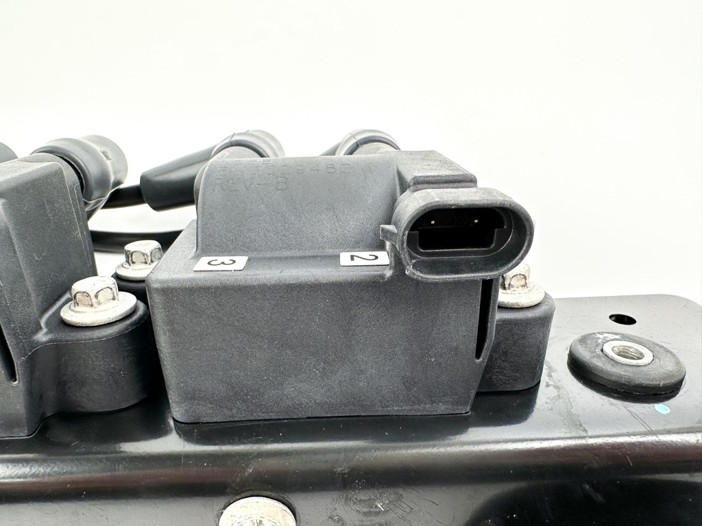 2018 Mercury 60 HP 4 Stroke Outboard Ignition Coil Set W/ Plate 8M0044991 OEM