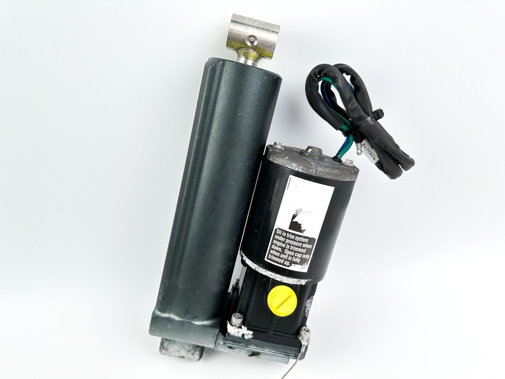 8M0055011 Mercury 40 50 60 HP 2 Stroke Outboard Power Trim Tilt Unit Assembly 830150T2