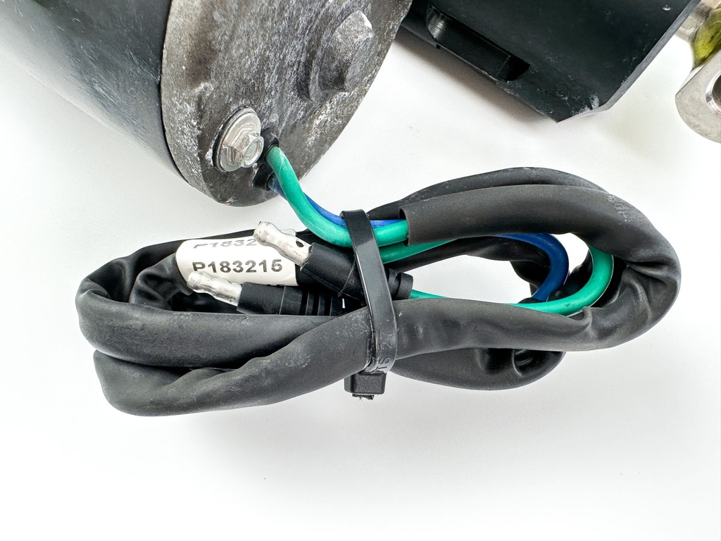 8M0055011 Mercury 40 50 60 HP 2 Stroke Outboard Power Trim Tilt Unit Assembly 830150T2