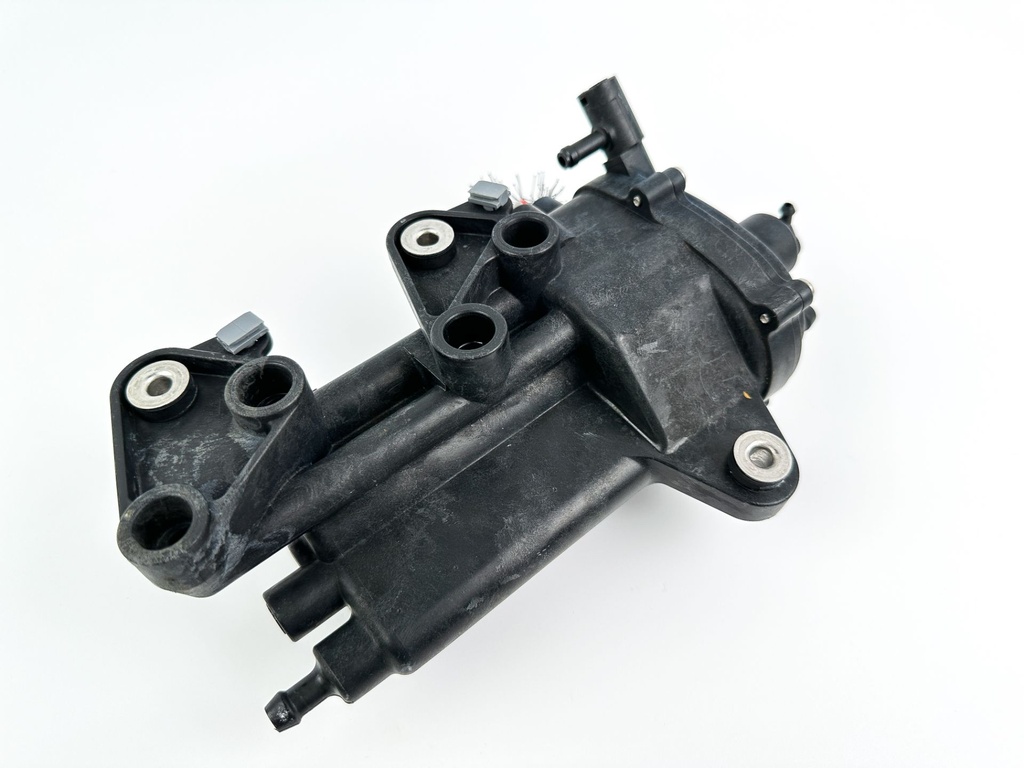 2013 Evinrude 30 HP 2 Stroke Outboard Vapor Separator Tank VST 5007896 OEM