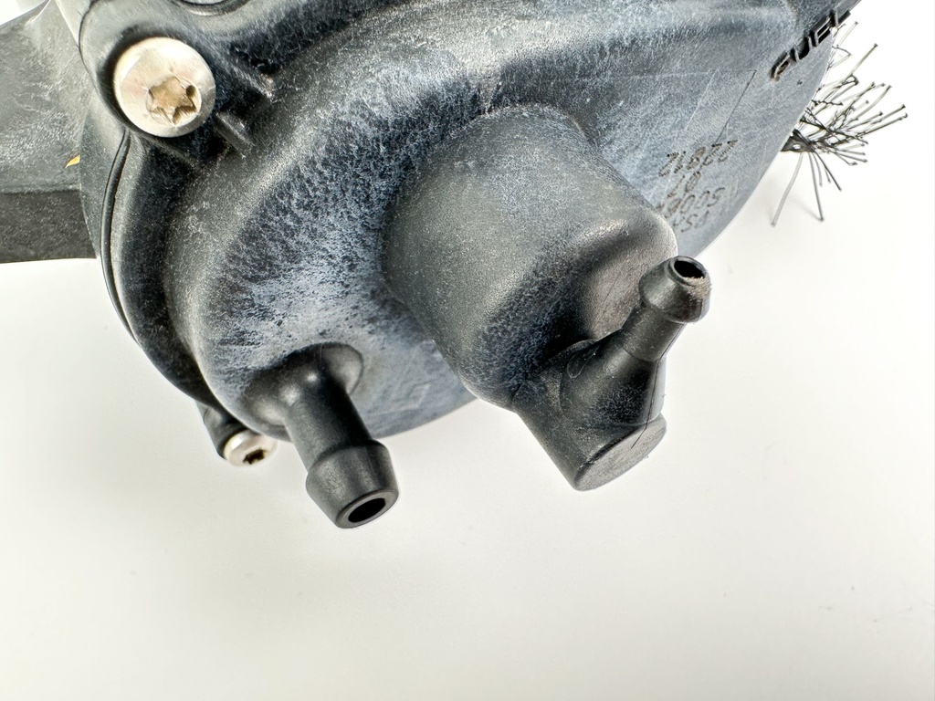 2013 Evinrude 30 HP 2 Stroke Outboard Vapor Separator Tank VST 5007896 OEM