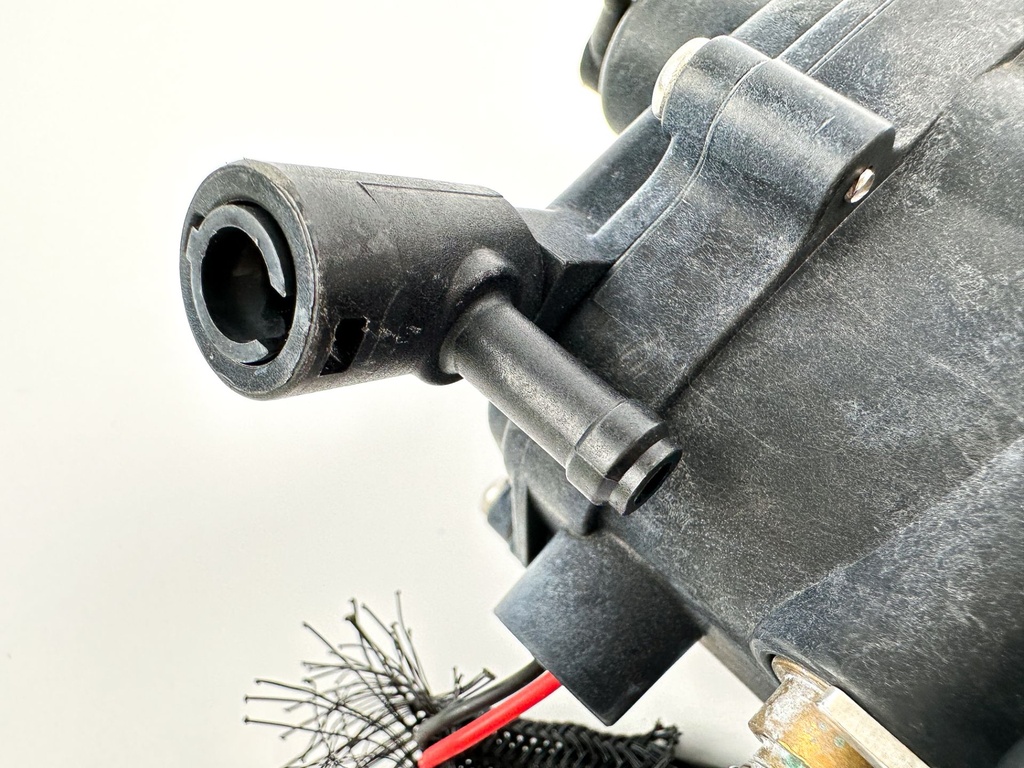 2013 Evinrude 30 HP 2 Stroke Outboard Vapor Separator Tank VST 5007896 OEM