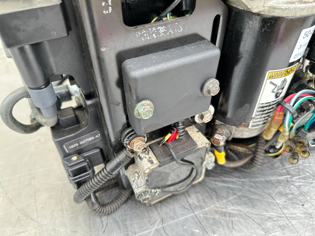 2000 Mercury 30 HP 2 Stroke Outboard Powerhead - Tested - Ready To Install