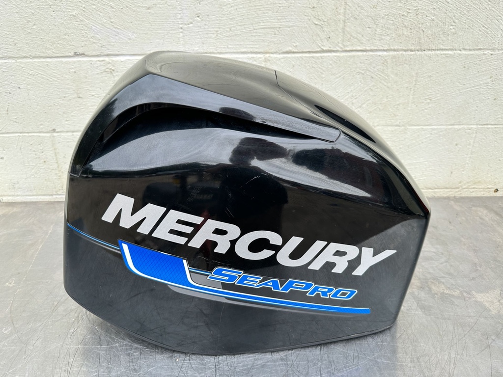 2018 Mercury 60 HP 4 Stroke Outboard Top Cowling 8M0118165 OEM