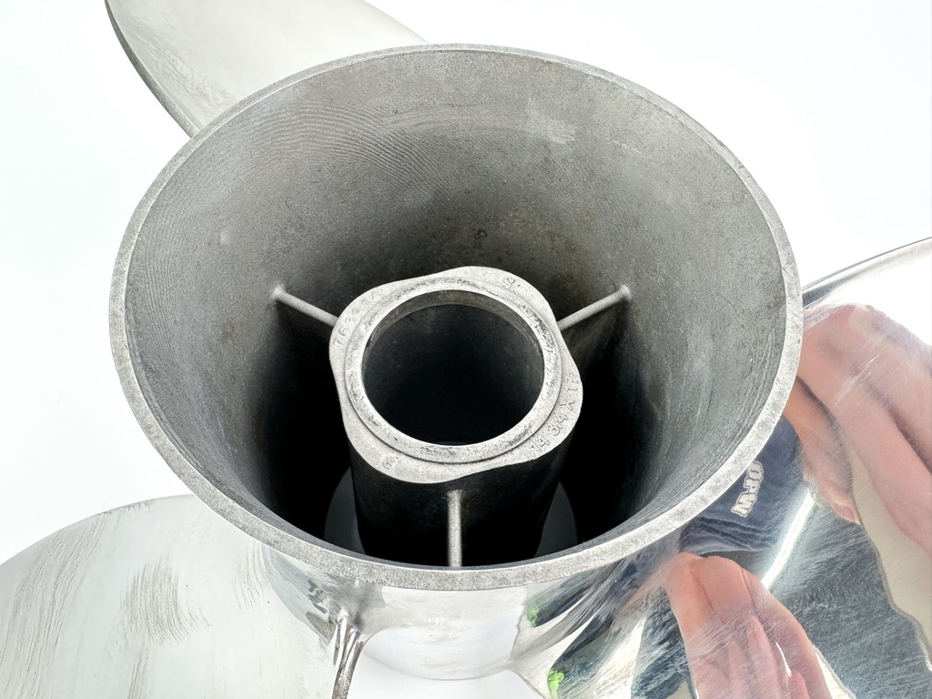 Evinrude Johnson Stainless Steel Propeller Viper 14 3/4" x 17P RH Prop 763914