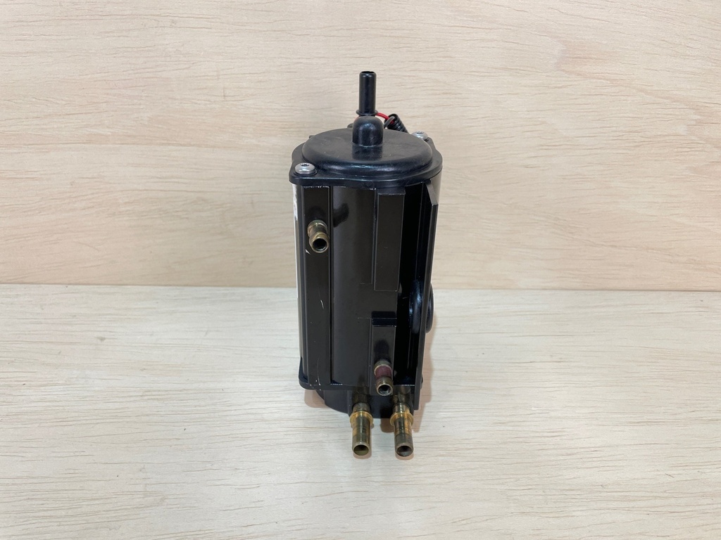 2000 Evinrude Ficht 175HP Outboard Fuel Pump Vapor Seperator Tank 0439347