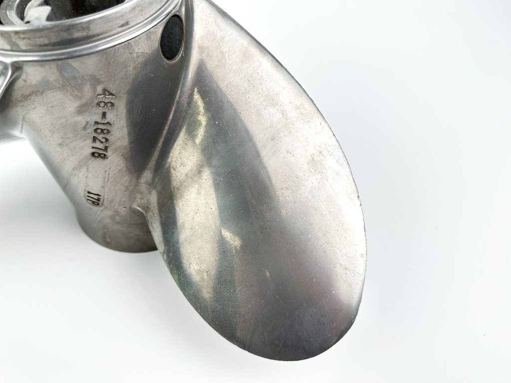 Mercury 48-18278A46 15 1/2 x 17 Propeller Outboard Engine Standard Rotation RH