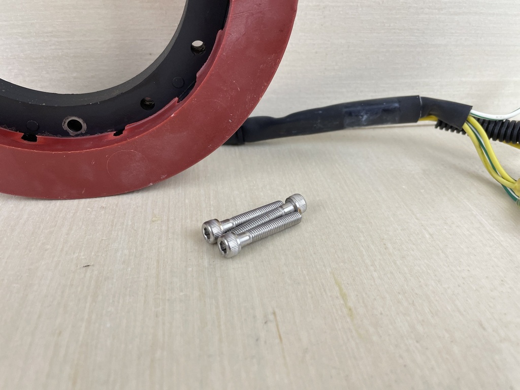 2000 Yamaha 40HP 4 Stroke Outboard Stator Assembly 65W-85510-10-00  