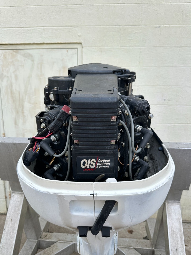 2005 Johnson 90HP 2 Stroke Outboard Engine W/ 20" Shaft - Needs Work