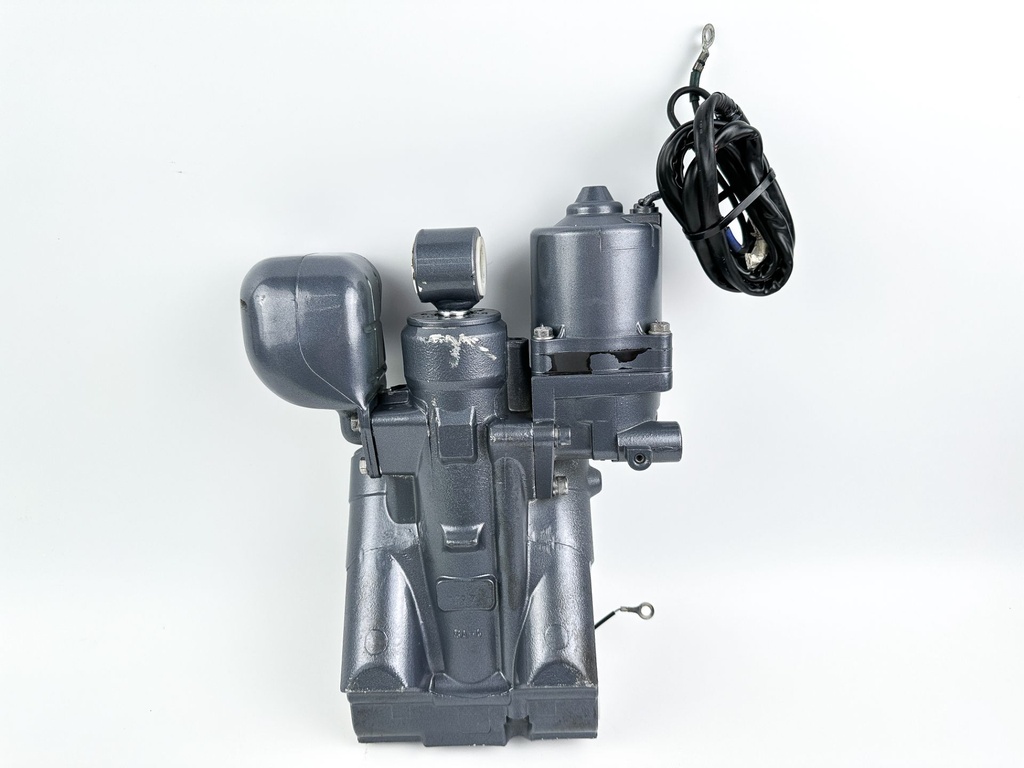 2004+ Yamaha F150 150HP 4 Stroke Outboard Power Trim Tilt Unit 63P-43800-00-4D