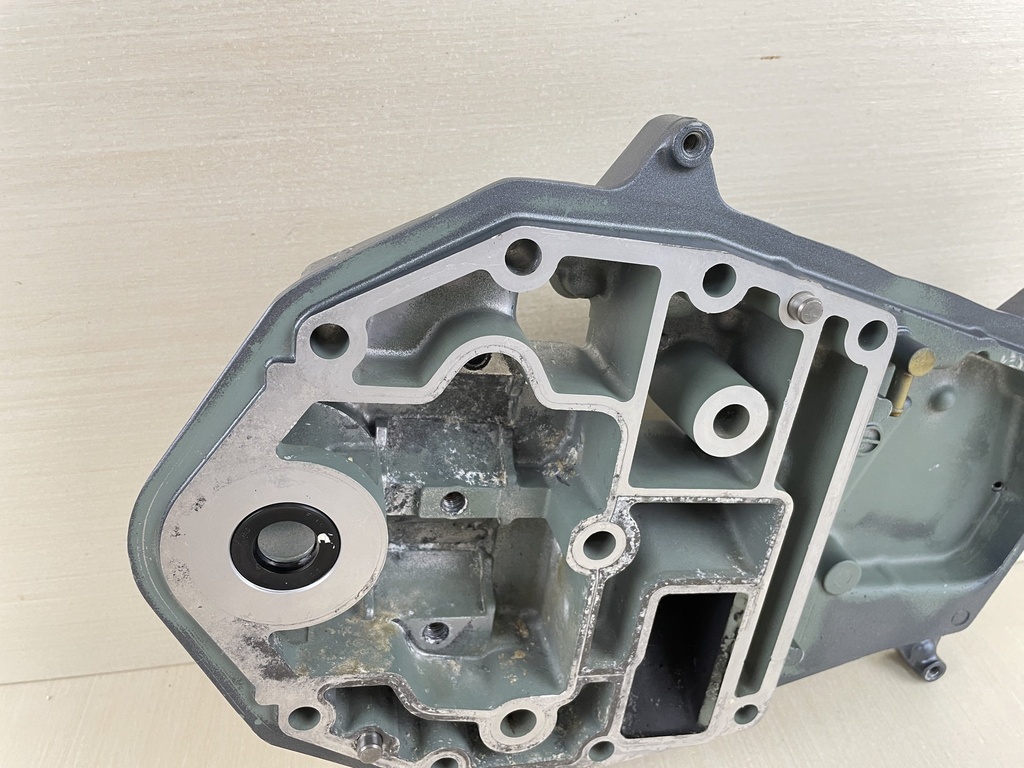 2000 Yamaha 40HP 4 Stroke Outboard Engine Exhaust Guide 67C-41137-00-94