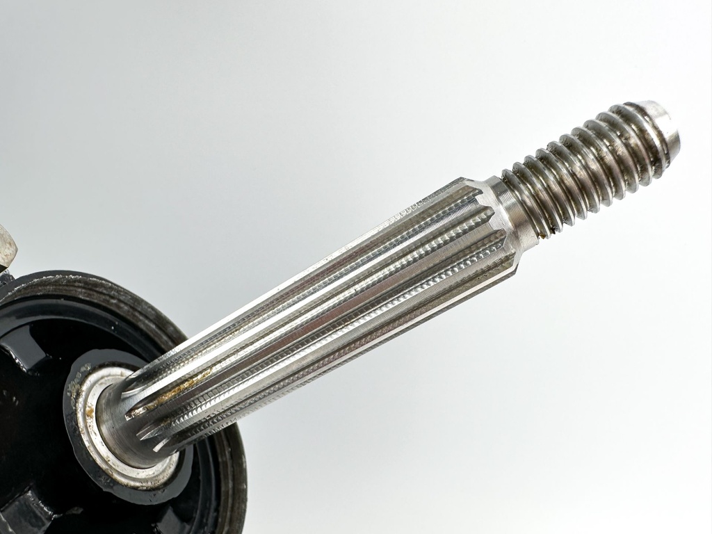 Mercury 30 40 HP 2 Stroke 2 Cylinder 20" Long Lower Unit Gear Case 821306T6