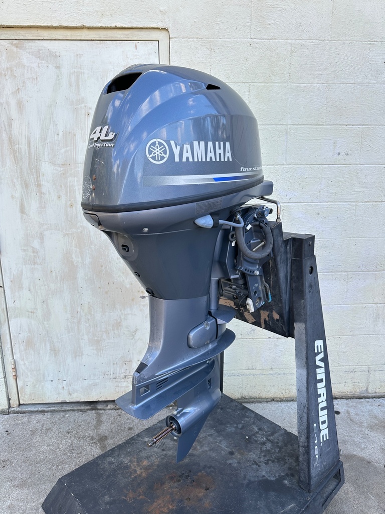 2010 Yamaha 40HP 4 Stroke Outboard W/ 20" Shaft - 197 Hours
