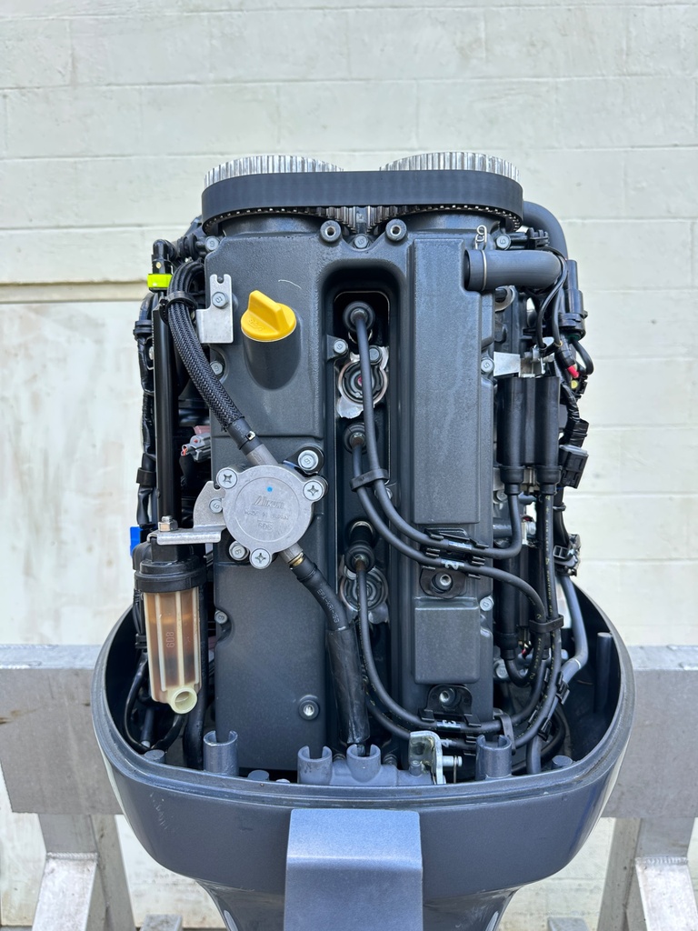 2012 Yamaha 115HP 4 Stroke Outboard W/ 25" Shaft - 330 Hours