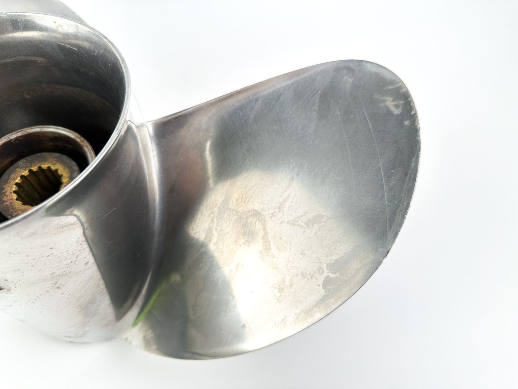 Yamaha Stainless Steel 3 Blade Prop Propeller 15 1/4" x 17P RH Standard