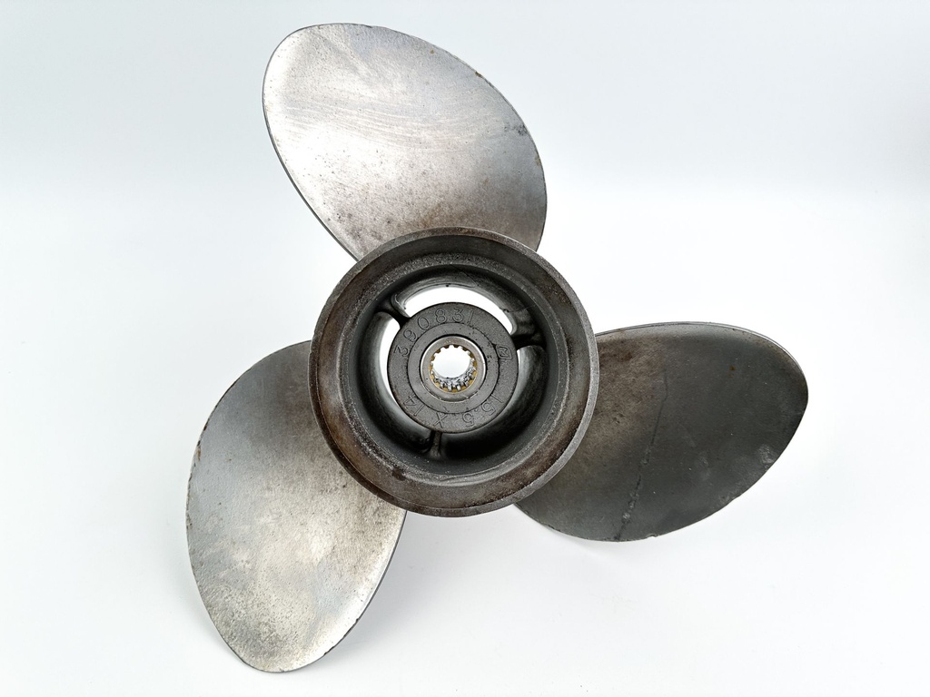 Johnson Evinrude 15 1/2 x 14 Prop Propeller 390831 Needs Hub