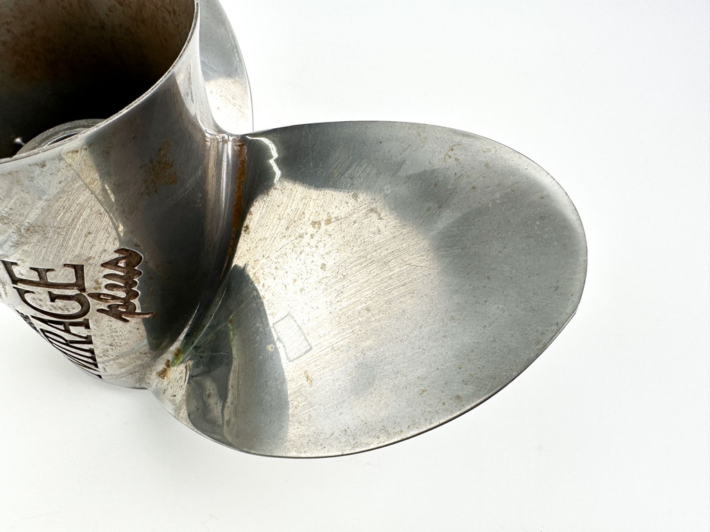 Mercury 48-18278 15 1/2 x 17 Propeller Outboard Engine Standard Rotation RH