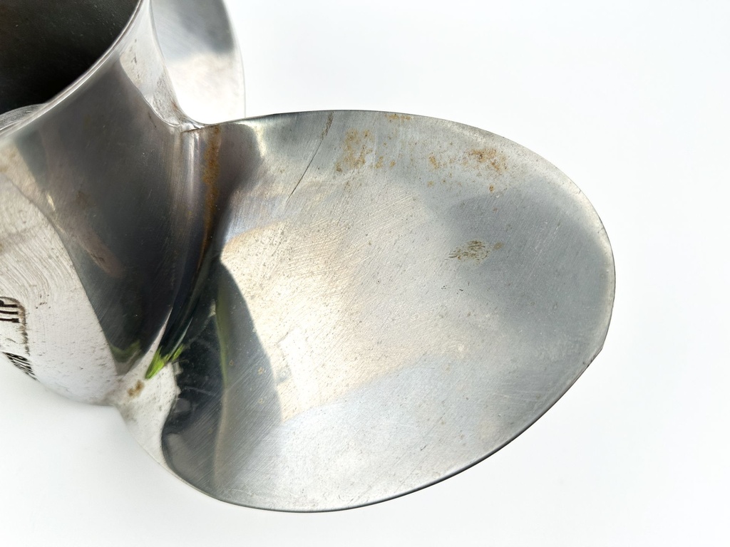 Mercury 48-18278 15 1/2 x 17 Propeller Outboard Engine Standard Rotation RH