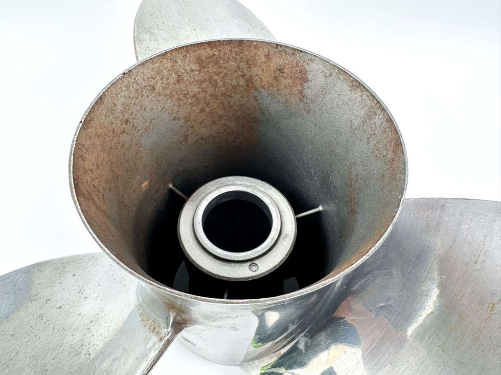 Mercury 48-18278 15 1/2 x 17 Propeller Outboard Engine Standard Rotation RH