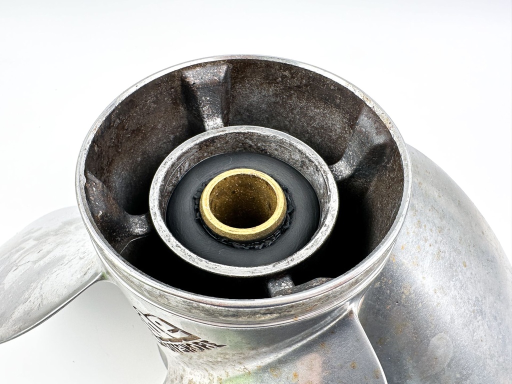 Evinrude Johnson Stainless Renegade Propeller Prop 14 1/2 x 17 Right Hand