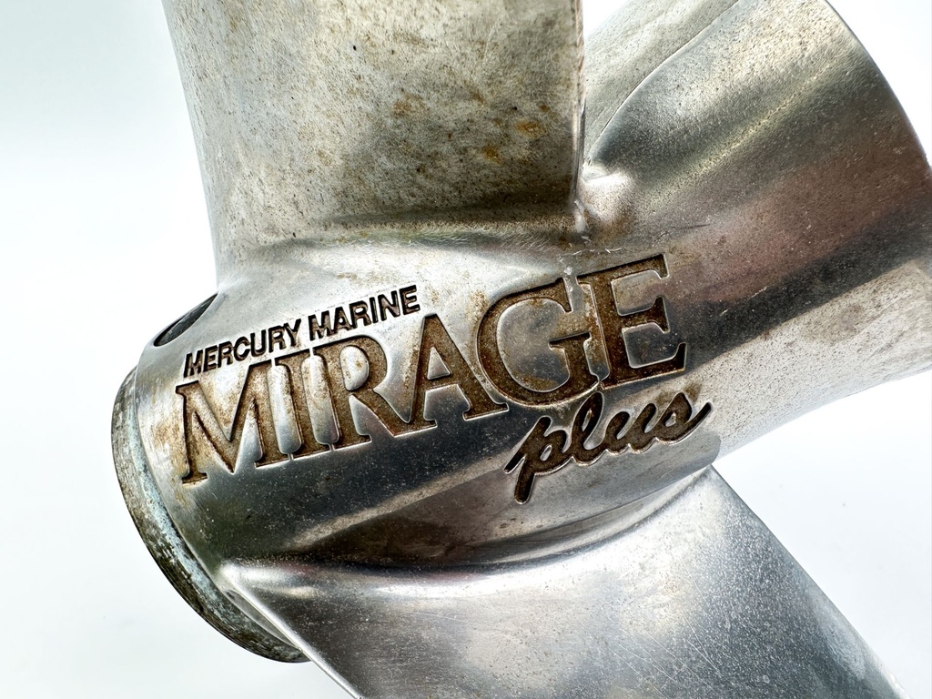 Mercury 15 1/2 x 17 Propeller Outboard Engine Standard Rotation RH 48-18278