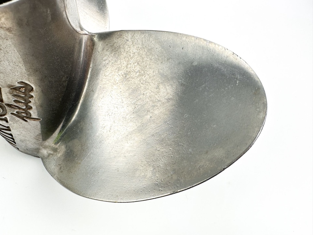 Mercury 15 1/2 x 17 Propeller Outboard Engine Standard Rotation RH 48-18278