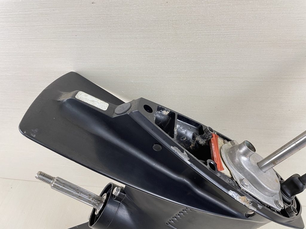 2005 Mercury 40HP 4 Stroke Outboard 20" Long Lower Unit Gear Case 821306T17