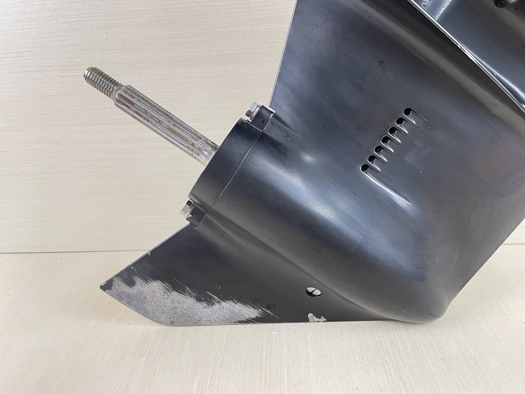 2005 Mercury 40HP 4 Stroke Outboard 20" Long Lower Unit Gear Case 821306T17