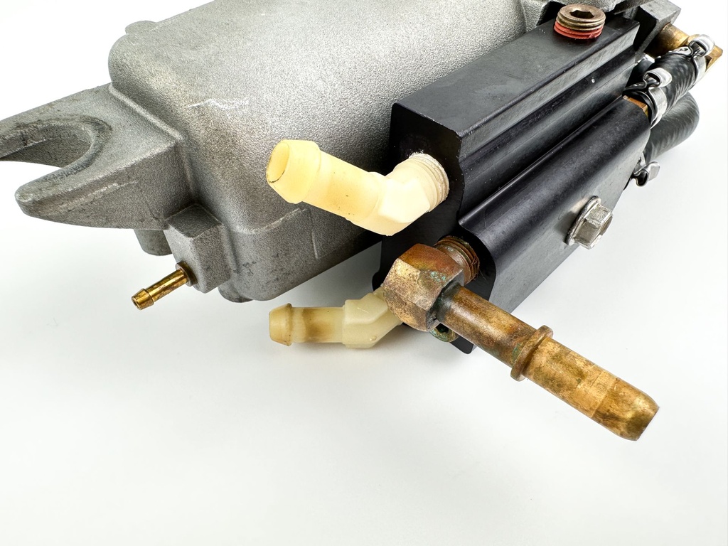 2004 Mercury 60 HP 4 Stroke Outboard Vapor Separator Tank VST 883214T1 OEM