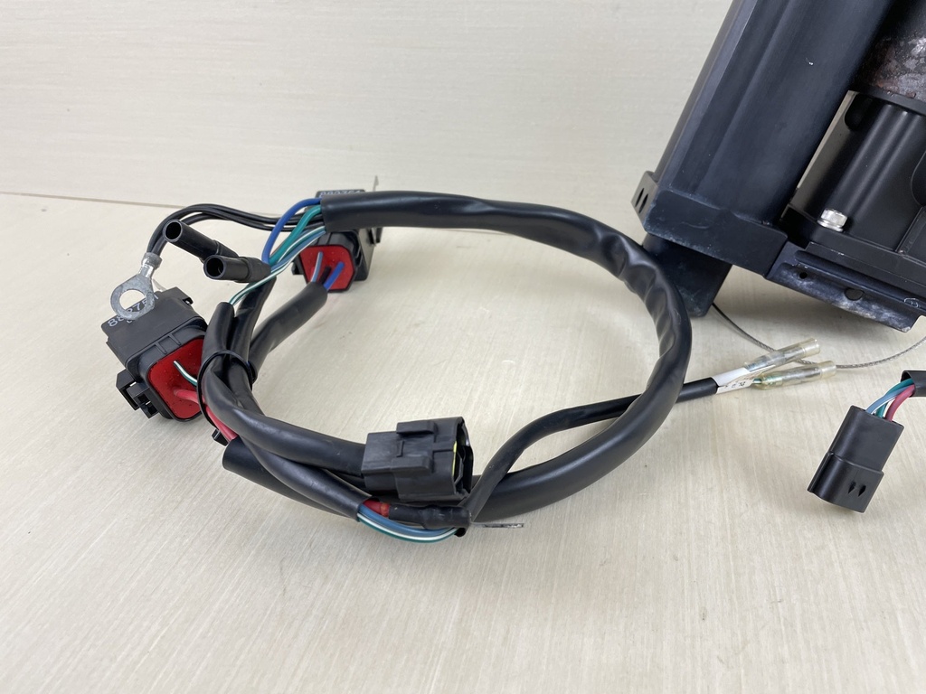 2005 Mercury 40HP 4 Stroke Outboard Power Trim Tilt Unit Assembly 8M0055006