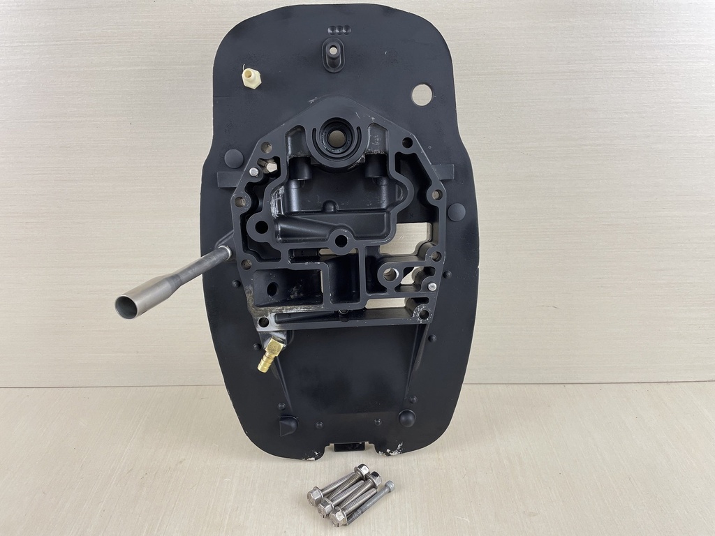 2005 Mercury 40HP 4 Stroke Outboard EFI Adaptor Plate Exhaust Housing 825228A17