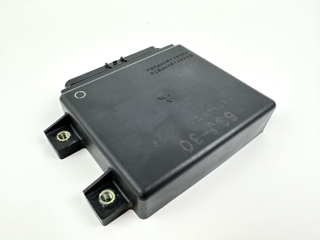 2004 Yamaha 225HP 4 Stroke Engine Control Unit ECU 69J-8591A-30-00 83 Hours