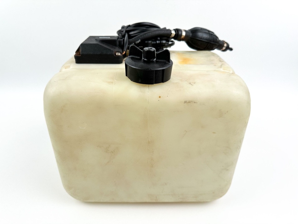 Evinrude Johnson 2 Stroke Remote Oil Supply Tank 3 Gallons