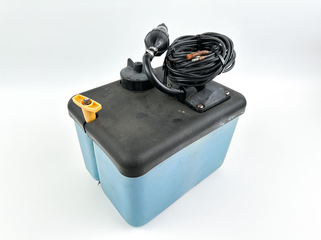 Evinrude Johnson Remote Oil Supply Tank 1.8 Gallons W/ Bracket